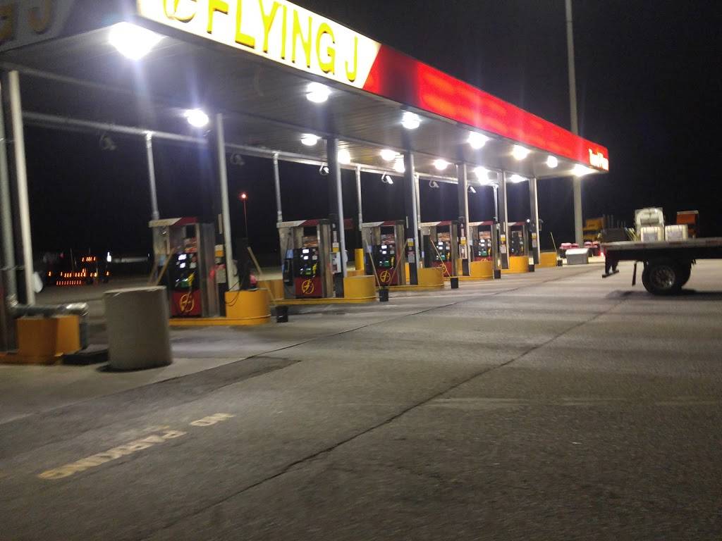 Flying J Travel Center | restaurant | 19325 Essex County Road 42, Tilbury, ON N0P 2L0, Canada | 5196821140 OR +1 519-682-1140