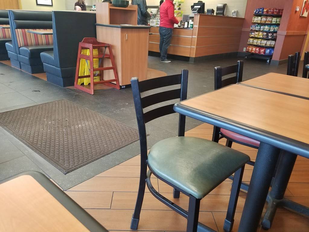 Subway | restaurant | 9641 Olive Blvd, St. Louis, MO 63132, USA | 3149977827 OR +1 314-997-7827