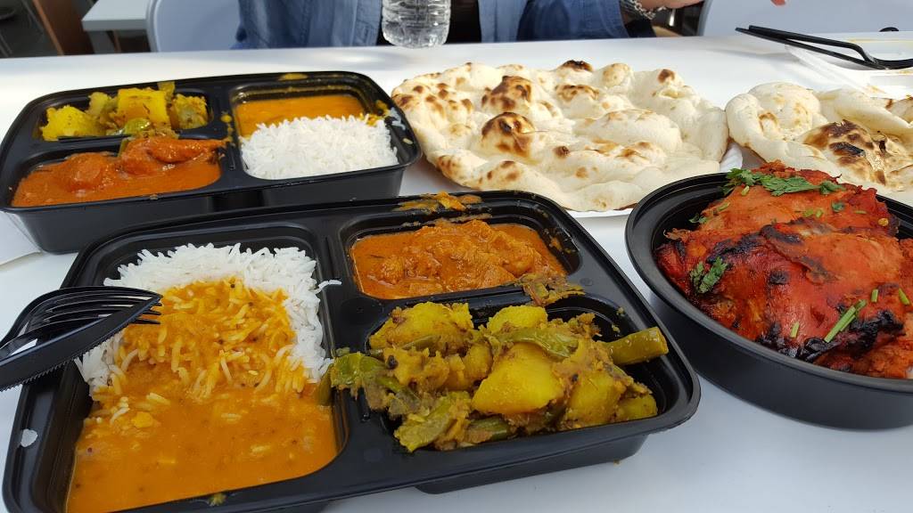Taste of India | restaurant | 30 Mall Dr W, Jersey City, NJ 07310, USA | 2016565000 OR +1 201-656-5000