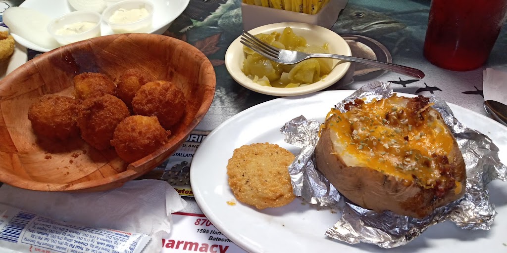 Freds Fish House | restaurant | 3777 Harrison St, Batesville, AR 72501, USA | 8707932022 OR +1 870-793-2022