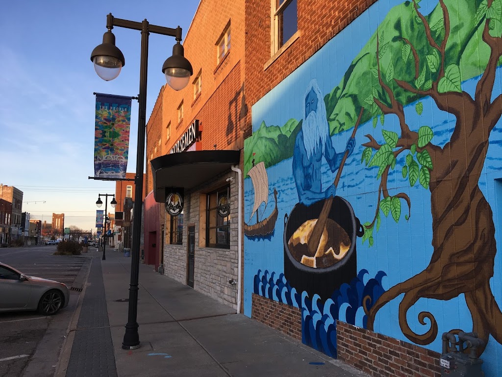 Norsemen Brewing Company | restaurant | 830 N Kansas Ave, Topeka, KS 66608, USA | 7857833999 OR +1 785-783-3999