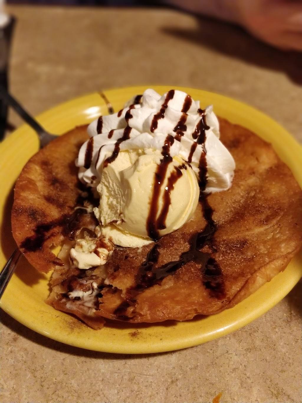 Carisilos | restaurant | 1978 Vandalia St, Collinsville, IL 62234, USA | 6183448495 OR +1 618-344-8495