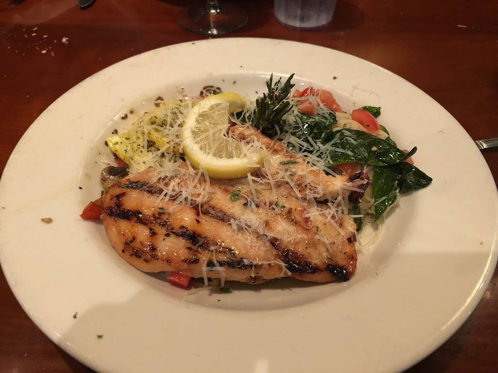 Johnny Carinos | restaurant | Service Rd, 9500 S IH 35 Frontage Rd #2, Austin, TX 78748, USA | 5122921658 OR +1 512-292-1658