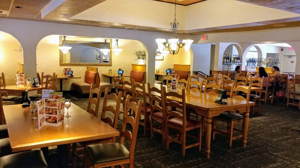 Olive Garden Italian Restaurant | meal takeaway | 4001 W Airport Fwy, Irving, TX 75062, USA | 9722585191 OR +1 972-258-5191
