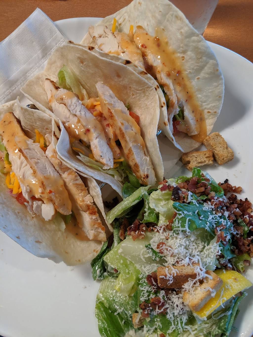 Boston Pizza | restaurant | 431 Norwich Ave, Woodstock, ON N4S 3W4, Canada | 5195367800 OR +1 519-536-7800