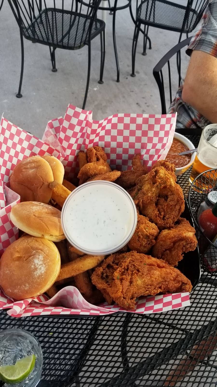 Cider Mill & Fryer Tuck Chicken | restaurant | 6712 SW Capitol Hwy, Portland, OR 97219, USA | 5032467737 OR +1 503-246-7737