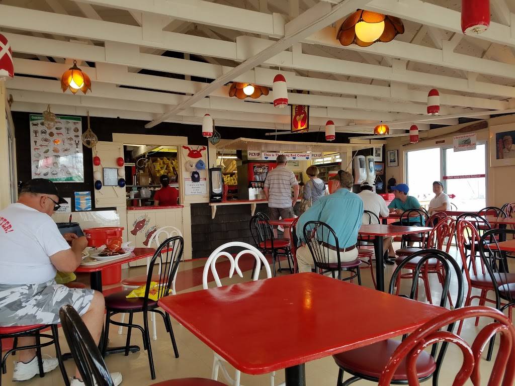 Abbotts Lobster In the Rough | restaurant | 117 Pearl St, Groton, CT 06340, USA | 8605367719 OR +1 860-536-7719