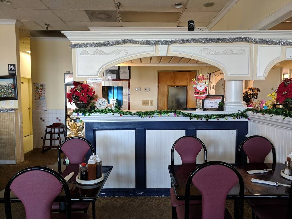 Saigon Cafe | restaurant | 20921 Davenport Dr, Sterling, VA 20165, USA | 7034042424 OR +1 703-404-2424