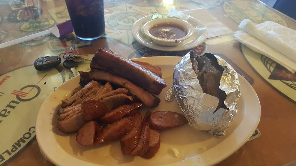 Backdraft Bar-Be-Que Inc | restaurant | 411 S Main St, Highlands, TX 77562, USA | 2814262388 OR +1 281-426-2388