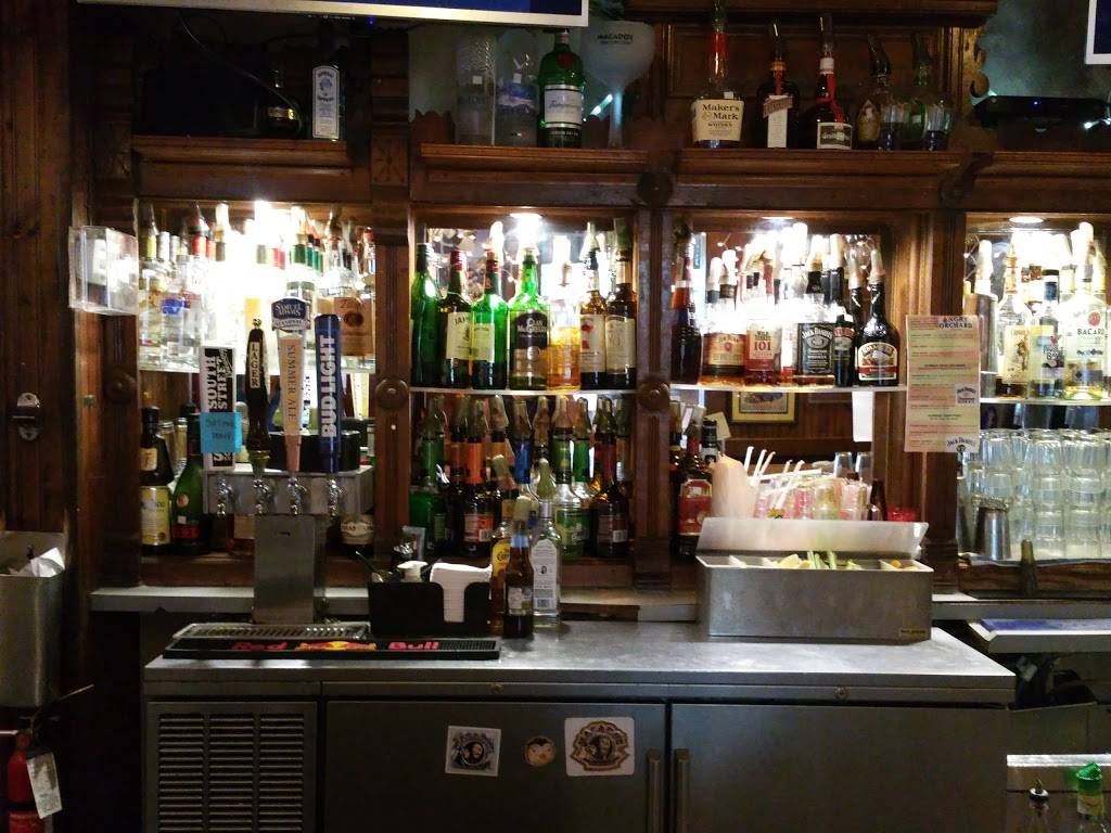 Macados | meal takeaway | 200 E 3rd St, Farmville, VA 23901, USA | 4343928077 OR +1 434-392-8077