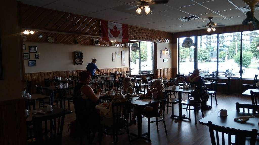 Peninsula Grill | restaurant | 1405 2nd Ave W, Owen Sound, ON N4K 6T6, Canada | 5193710832 OR +1 519-371-0832
