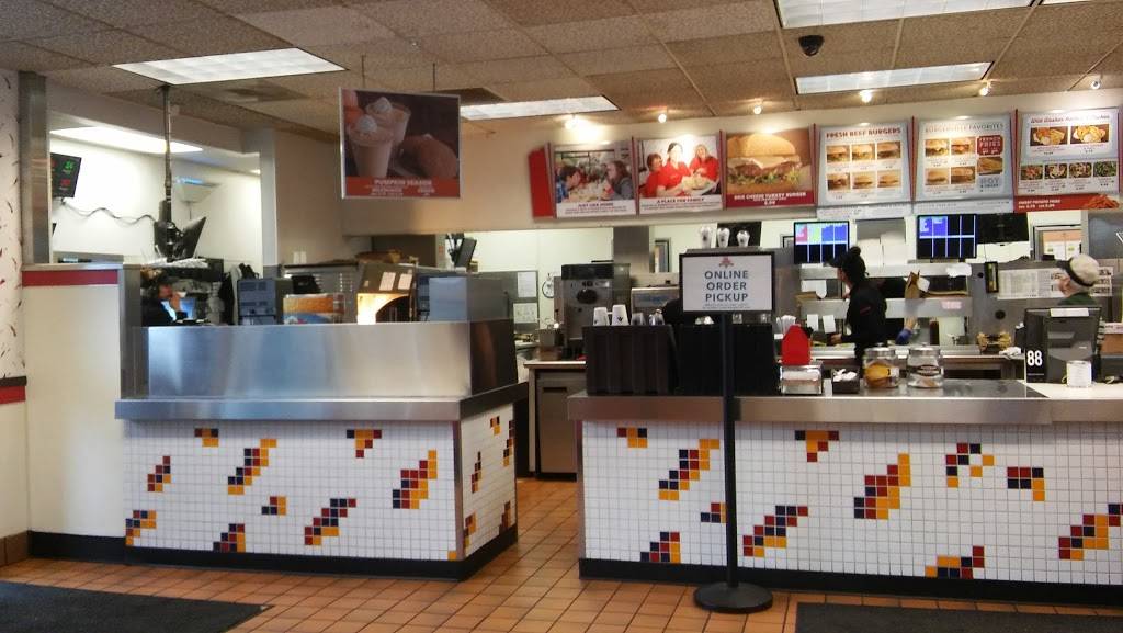 Burgerville | meal takeaway | 8671 N Ivanhoe St, Portland, OR 97203, USA | 5032868600 OR +1 503-286-8600