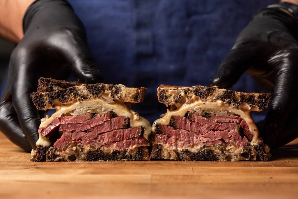 Johnnys West Adams | restaurant | 4327 W Adams Blvd, Los Angeles, CA 90018, USA | 3238403048 OR +1 323-840-3048