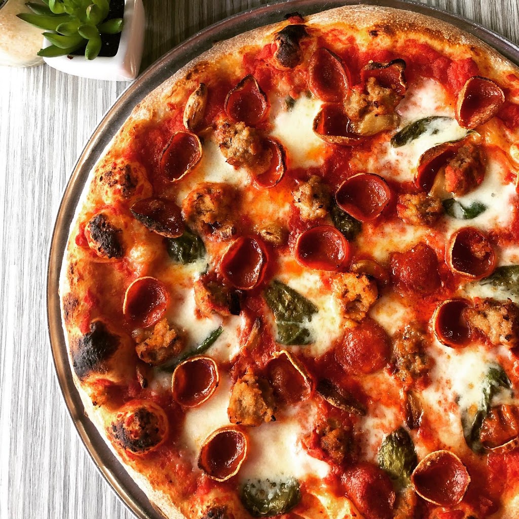 Novellas Pizza Milford | meal takeaway | 426 N Main St, Milford Charter Twp, MI 48381, USA | 2487172999 OR +1 248-717-2999