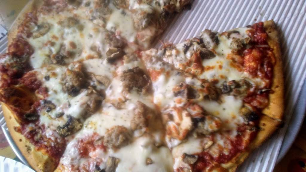 Back Alley Pizza Joint | restaurant | 22 N Main St, Douglas, MI 49406, USA | 2698577277 OR +1 269-857-7277