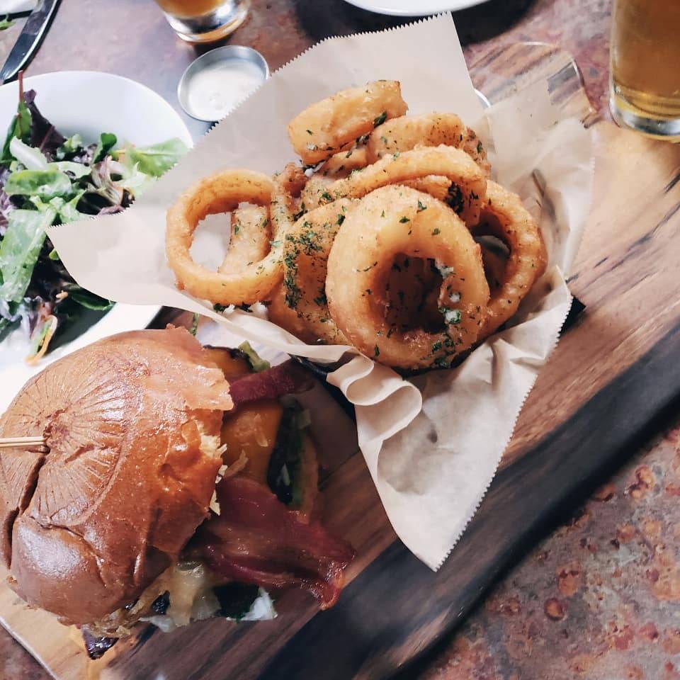 Hopscotch Craft Beer and Whiskey | restaurant | 136 E Commonwealth Ave, Fullerton, CA 92832, USA | 7148712222 OR +1 714-871-2222