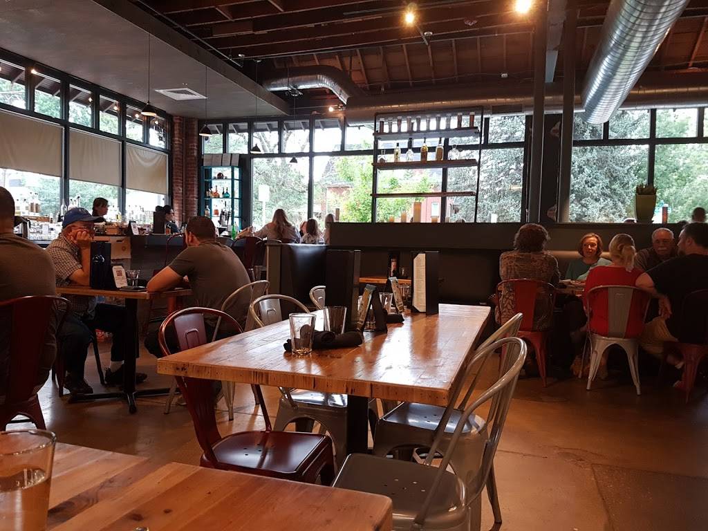 El Jefe Denver | restaurant | 2450 W 44th Ave, Denver, CO 80211, USA | 7203897615 OR +1 720-389-7615