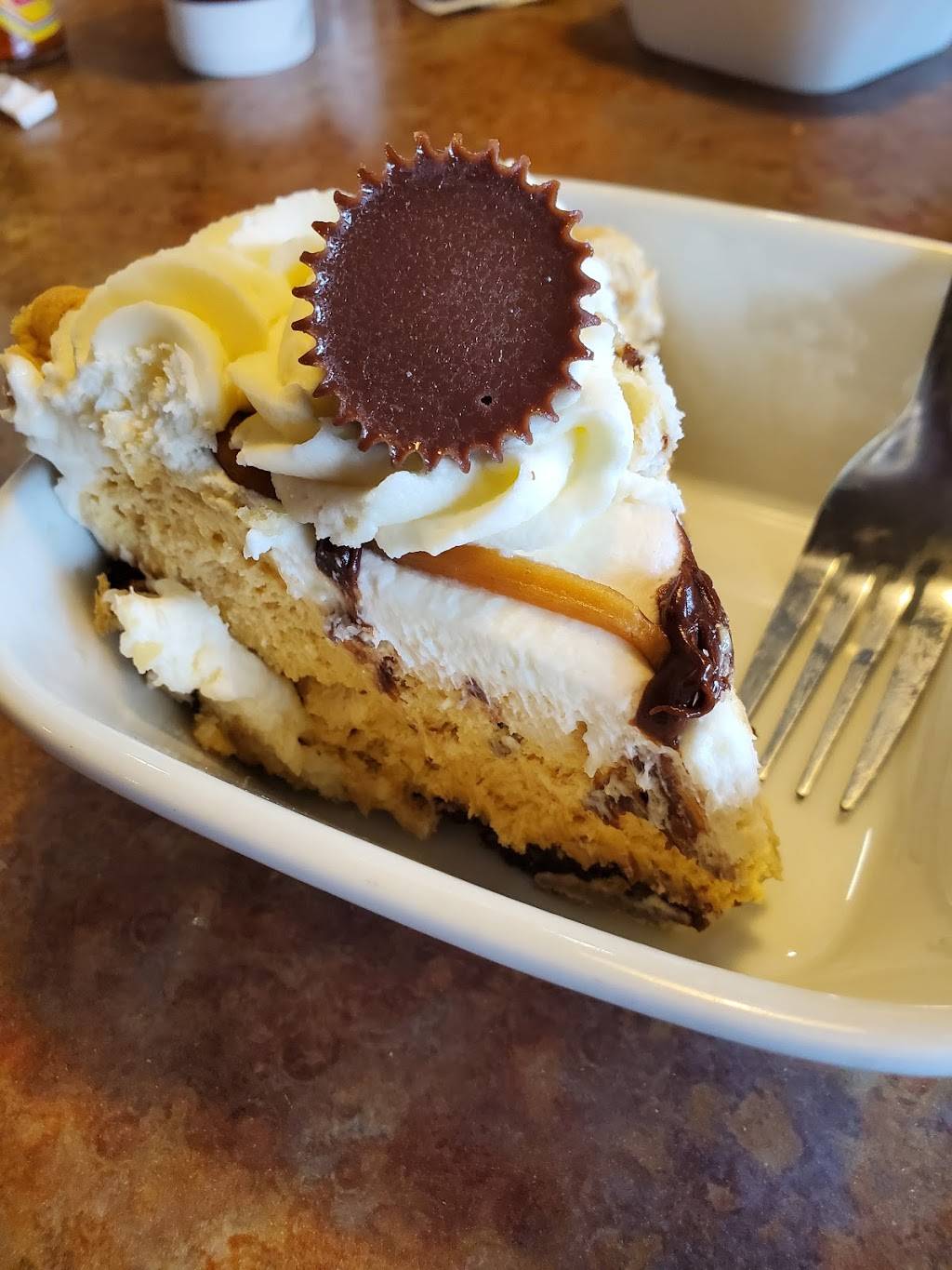 Perkins Restaurant & Bakery | restaurant | 5170 W Irlo Bronson Memorial Hwy, Kissimmee, FL 34746, USA | 4073968960 OR +1 407-396-8960