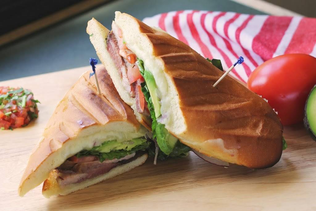 Taffys Pizza | restaurant | 2026 De La Vina St, Santa Barbara, CA 93105, USA | 8056873083 OR +1 805-687-3083