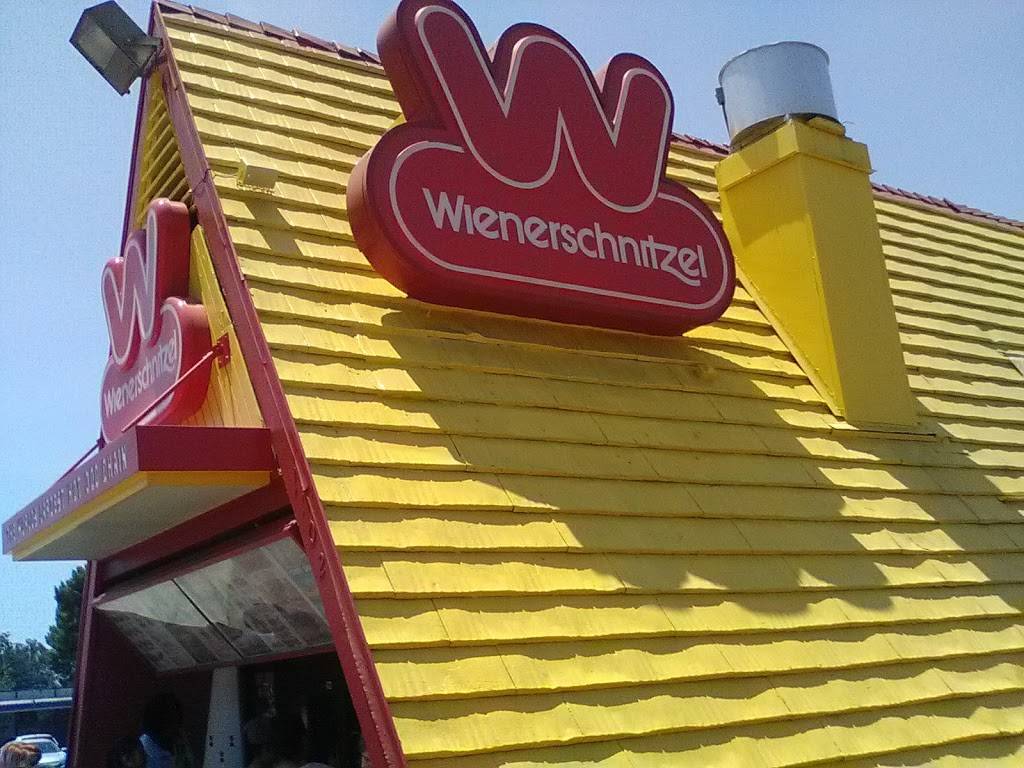 Wienerschnitzel | restaurant | 1102 N Waterman Ave, San Bernardino, CA 92410, USA | 9098889572 OR +1 909-888-9572