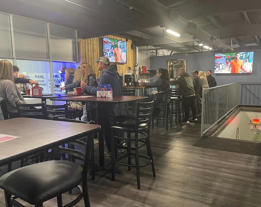 The Happy Badger Sports Pub | restaurant | 100 Center Ice Dr, Delmont, PA 15626, USA | 7244614305 OR +1 724-461-4305