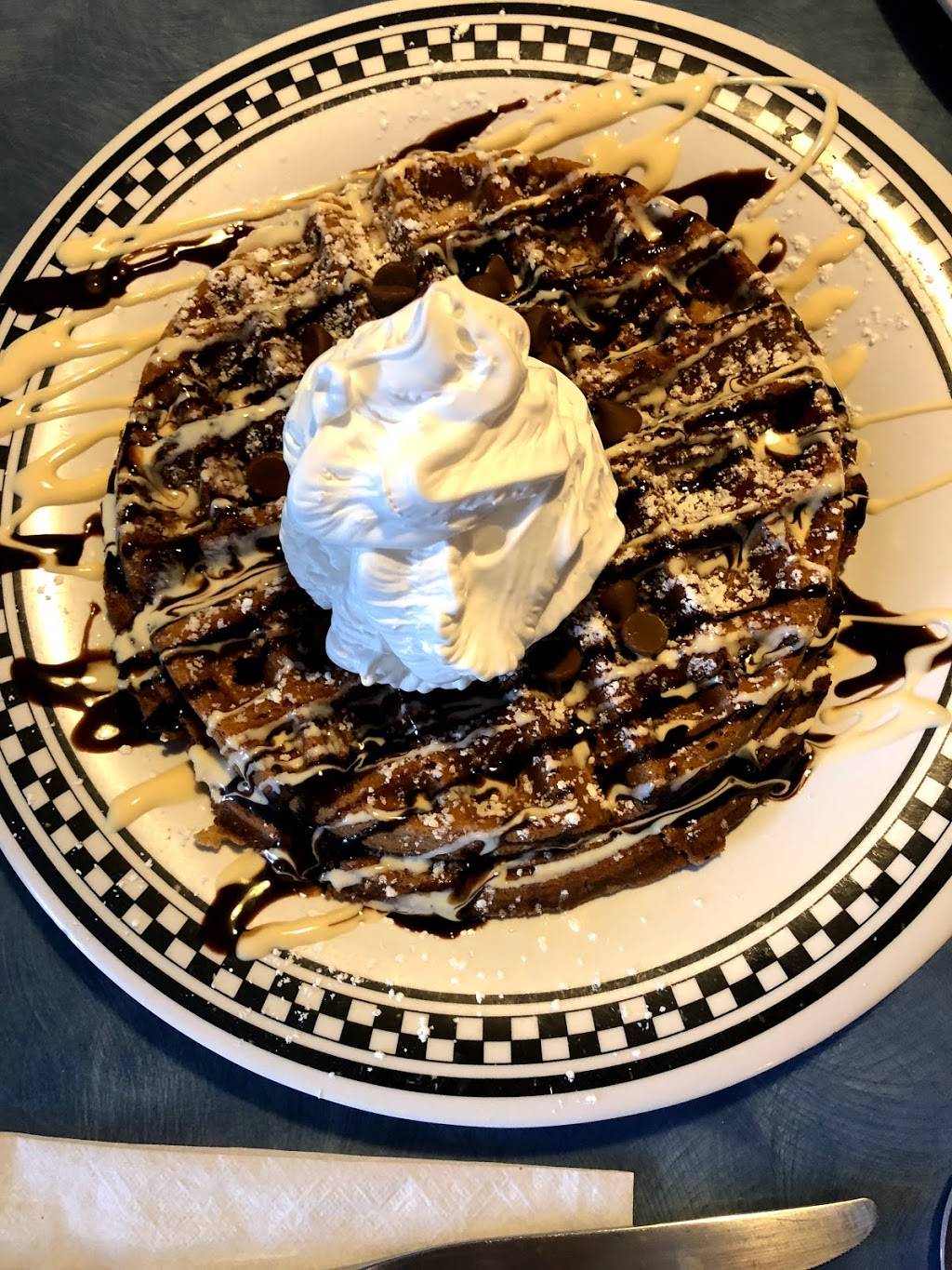 Tates Good Food Restaurant | restaurant | 8419 Torresdale Ave, Philadelphia, PA 19136, USA | 2153324774 OR +1 215-332-4774