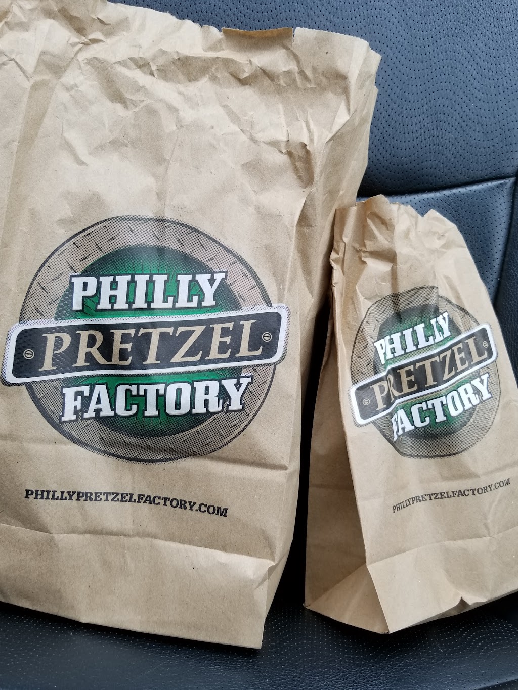 Philly Pretzel Factory | bakery | 373 Egg Harbor Rd, Sewell, NJ 08080, USA | 8565823880 OR +1 856-582-3880