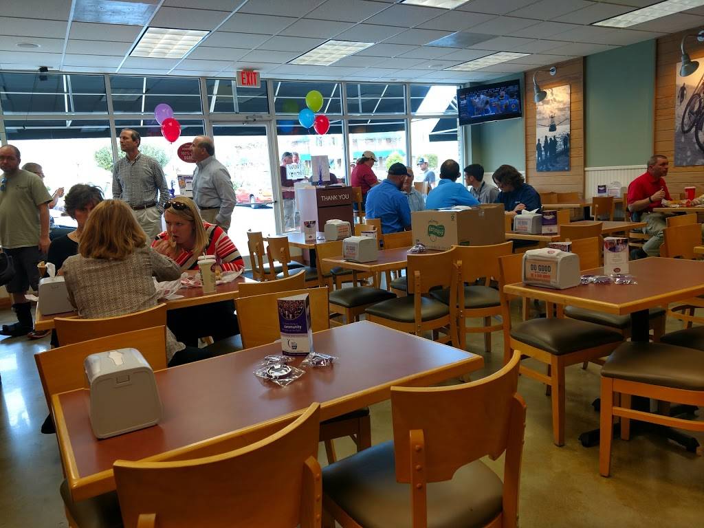 Jersey Mikes Subs | meal takeaway | 2104 Georgia St Suite 101, Greensboro, NC 27408, USA | 3363330002 OR +1 336-333-0002