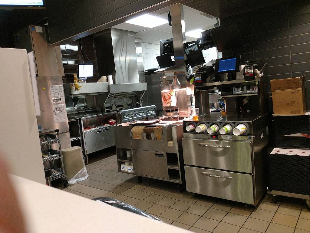 McDonalds | cafe | 95 Rue Conrad-Gosselin, Iberville-Junction, QC J2X 0A1, Canada | 4503473412 OR +1 450-347-3412