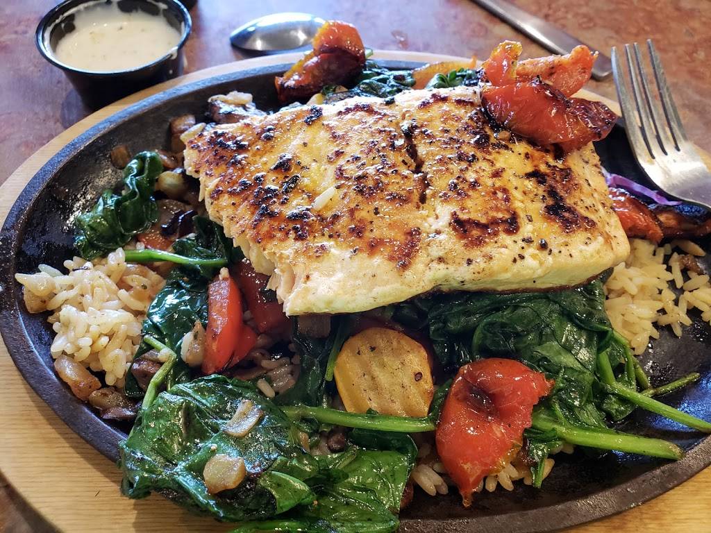 Perkins Restaurant & Bakery | restaurant | 3280 University Ave, Waterloo, IA 50701, USA | 3192356595 OR +1 319-235-6595