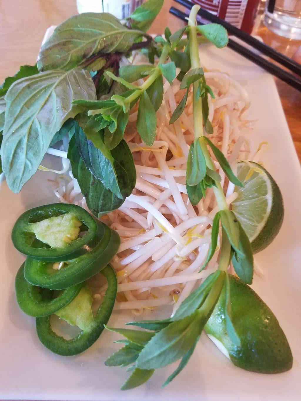 Mignon Pho + Seafood | restaurant | 3860 Convoy St, San Diego, CA 92111, USA | 8582780669 OR +1 858-278-0669