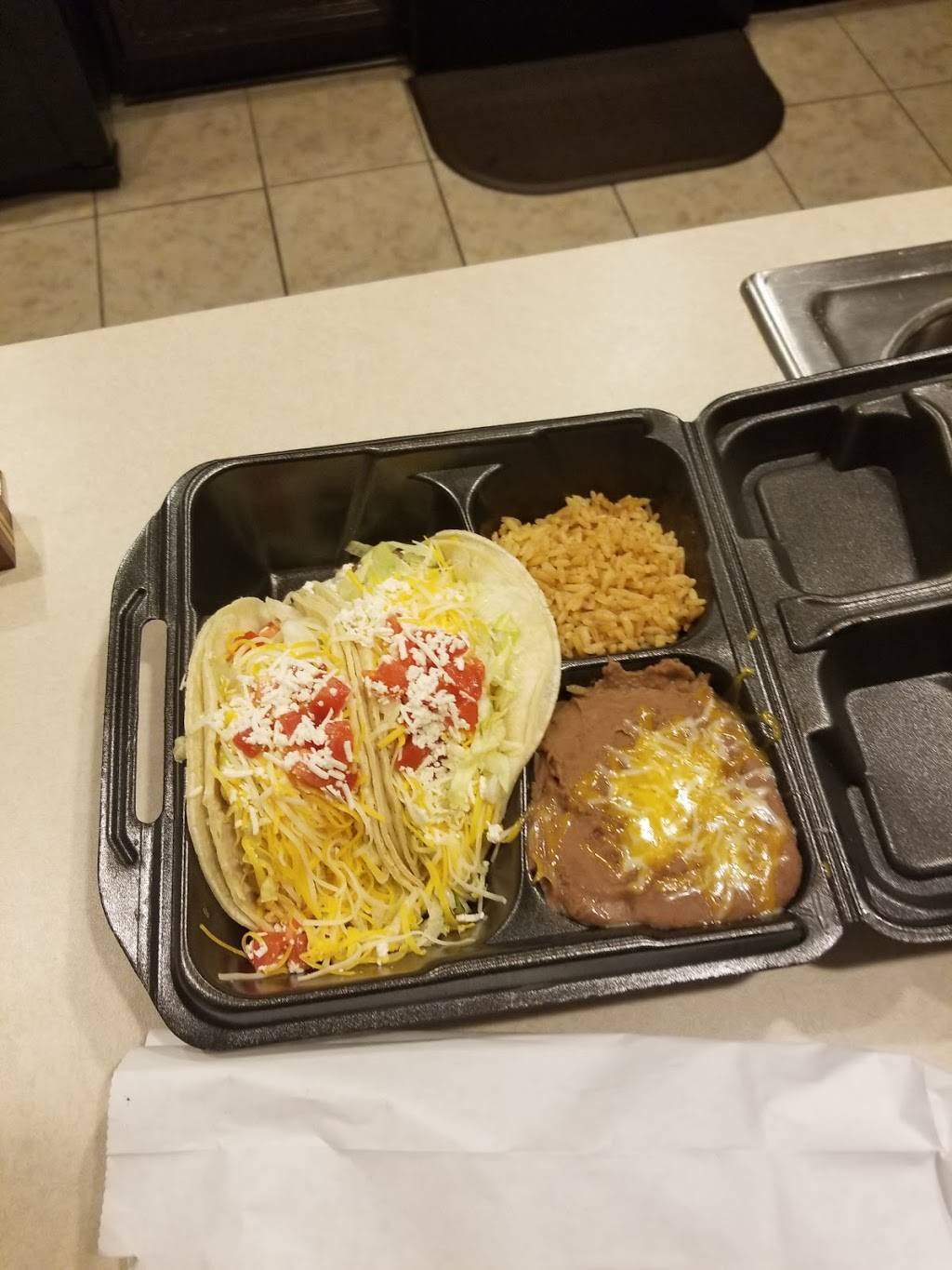 3 Parrots Taco Shop | restaurant | 7109 Boat Club Rd, Fort Worth, TX 76179, USA | 8178826305 OR +1 817-882-6305