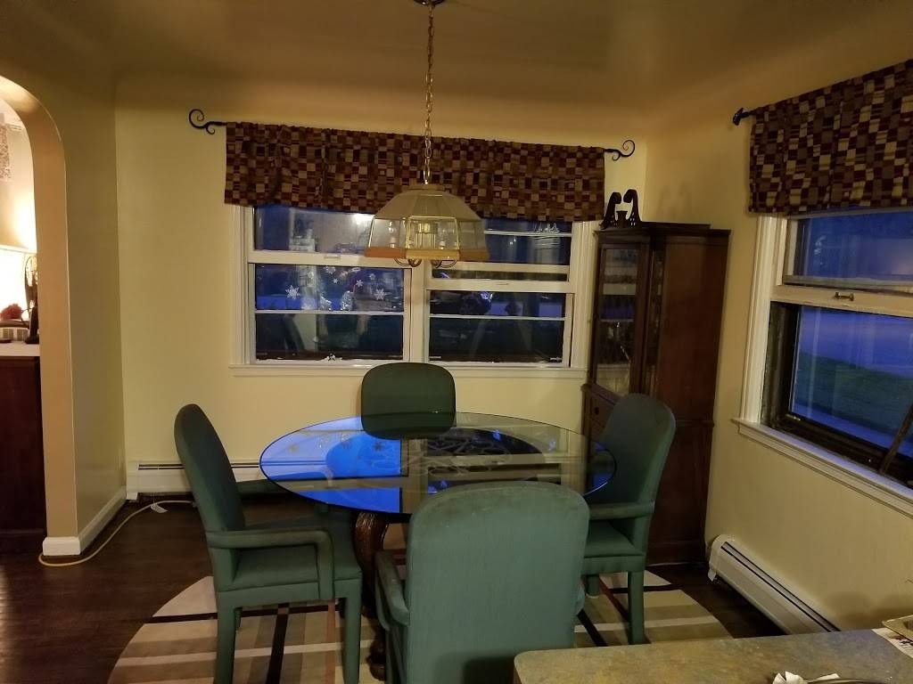 Redford Coney Island | restaurant | 25813 W Seven Mile Rd, Redford Charter Twp, MI 48240, USA | 3135373100 OR +1 313-537-3100