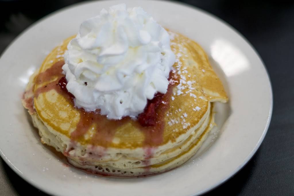 Annies Kitchen Family Restaurant and Catering | restaurant | 53 Quinnipiac Ave, North Haven, CT 06473, USA | 2035625555 OR +1 203-562-5555