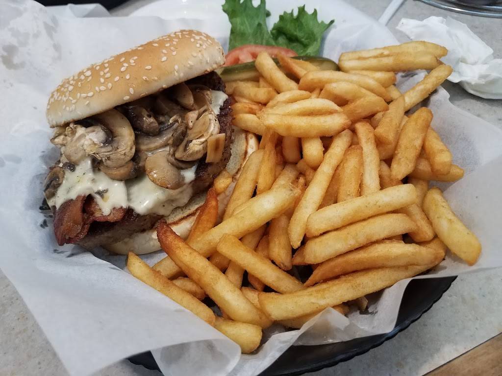 Park Falls Family Restaurant | restaurant | 1171 S 4th Ave, Park Falls, WI 54552, USA | 7157622090 OR +1 715-762-2090