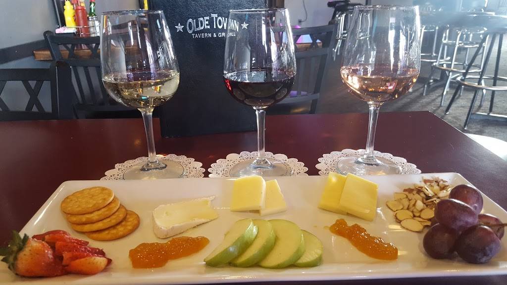 Olde Town Tavern | night club | 7355 Ralston Rd, Arvada, CO 80002, USA | 3034671472 OR +1 303-467-1472