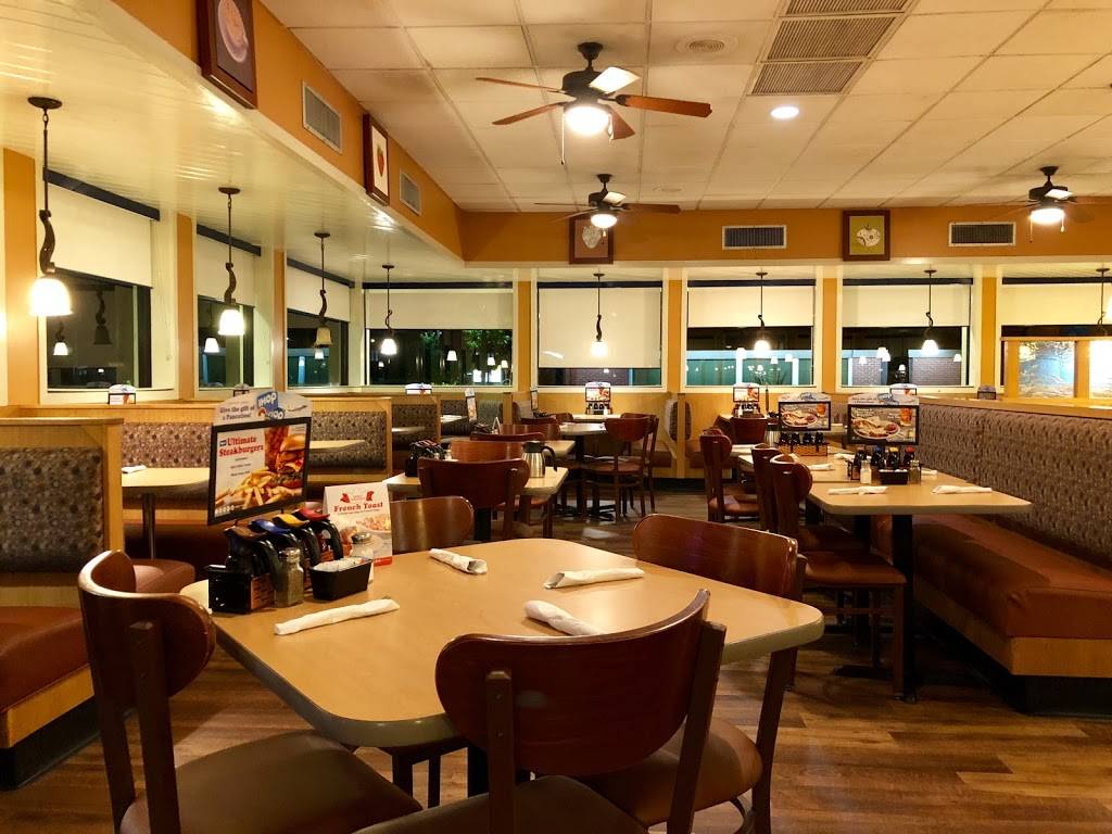 IHOP | restaurant | 8400 Baymeadows Rd, Jacksonville, FL 32256, USA | 9047303571 OR +1 904-730-3571