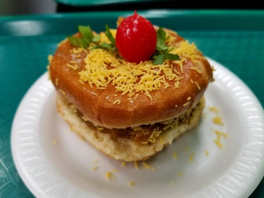 DESI STREET FOOD | restaurant | 2610 Tuckernuck Dr, Henrico, VA 23294, USA | 8045255530 OR +1 804-525-5530