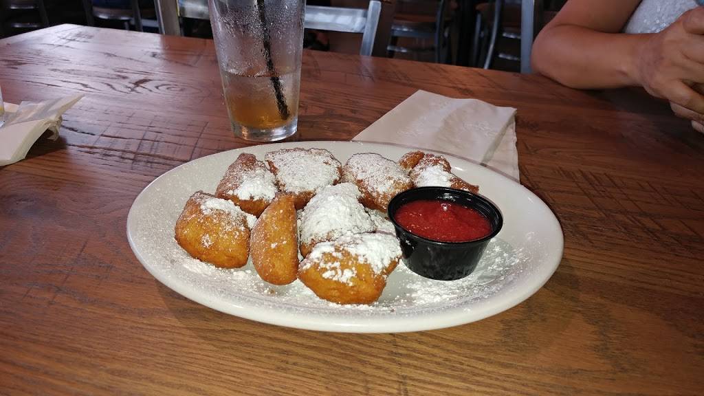 Brick & Spoon | restaurant | 140 Eisenhower Dr, Biloxi, MS 39531, USA | 2283885162 OR +1 228-388-5162