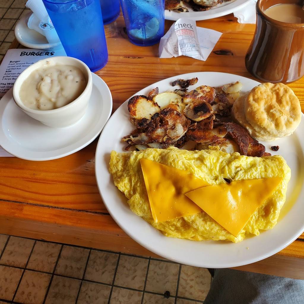 The Farmers Wife | restaurant | 1171 Howell Ave, Brooksville, FL 34601, USA | 3527972391 OR +1 352-797-2391