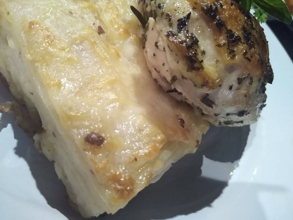 BROTHERS | restaurant | 200 E Plume St, Norfolk, VA 23510, USA | 7579372789 OR +1 757-937-2789