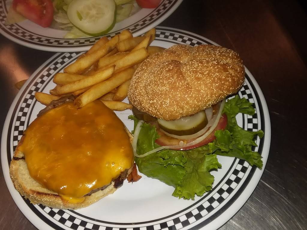 Nortons Sports Bar & Grill | restaurant | 1824 Main St, Dunedin, FL 34698, USA | 7277342053 OR +1 727-734-2053