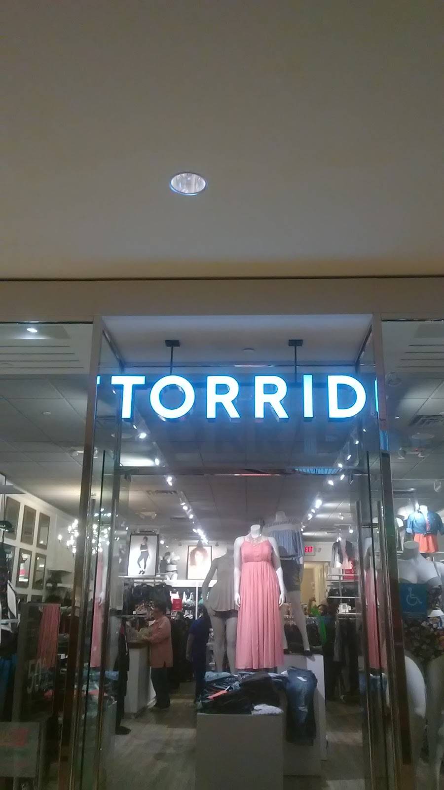 Panda Express | restaurant | 18813 East 39th St S, Independence, MO 64057, USA | 8167959960 OR +1 816-795-9960