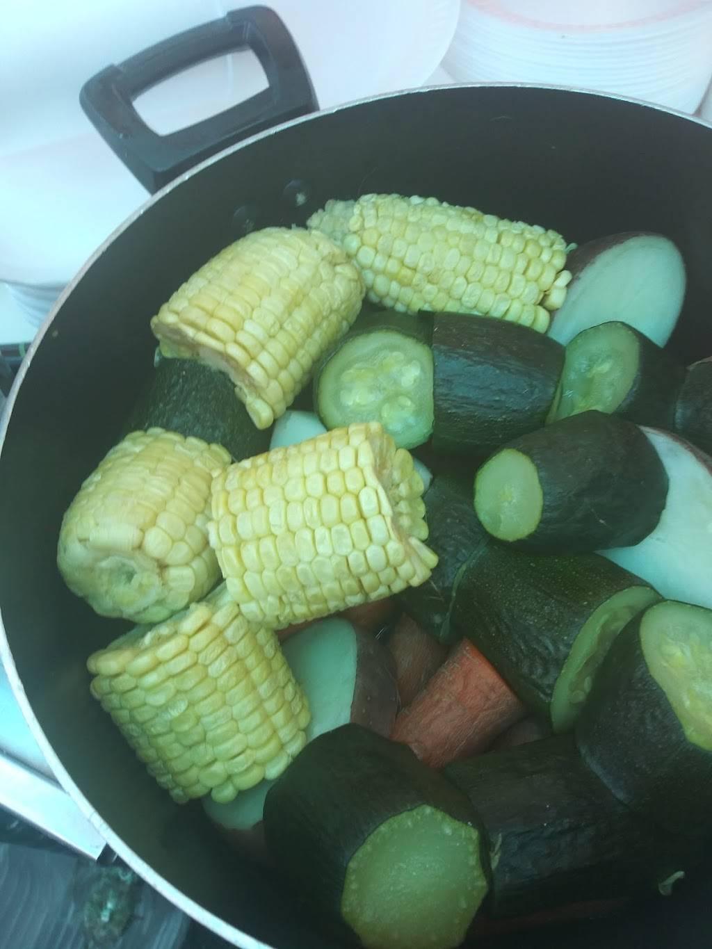 Alicias | restaurant | 701 E 4th St, Santa Ana, CA 92701, USA | 2087571480 OR +1 208-757-1480