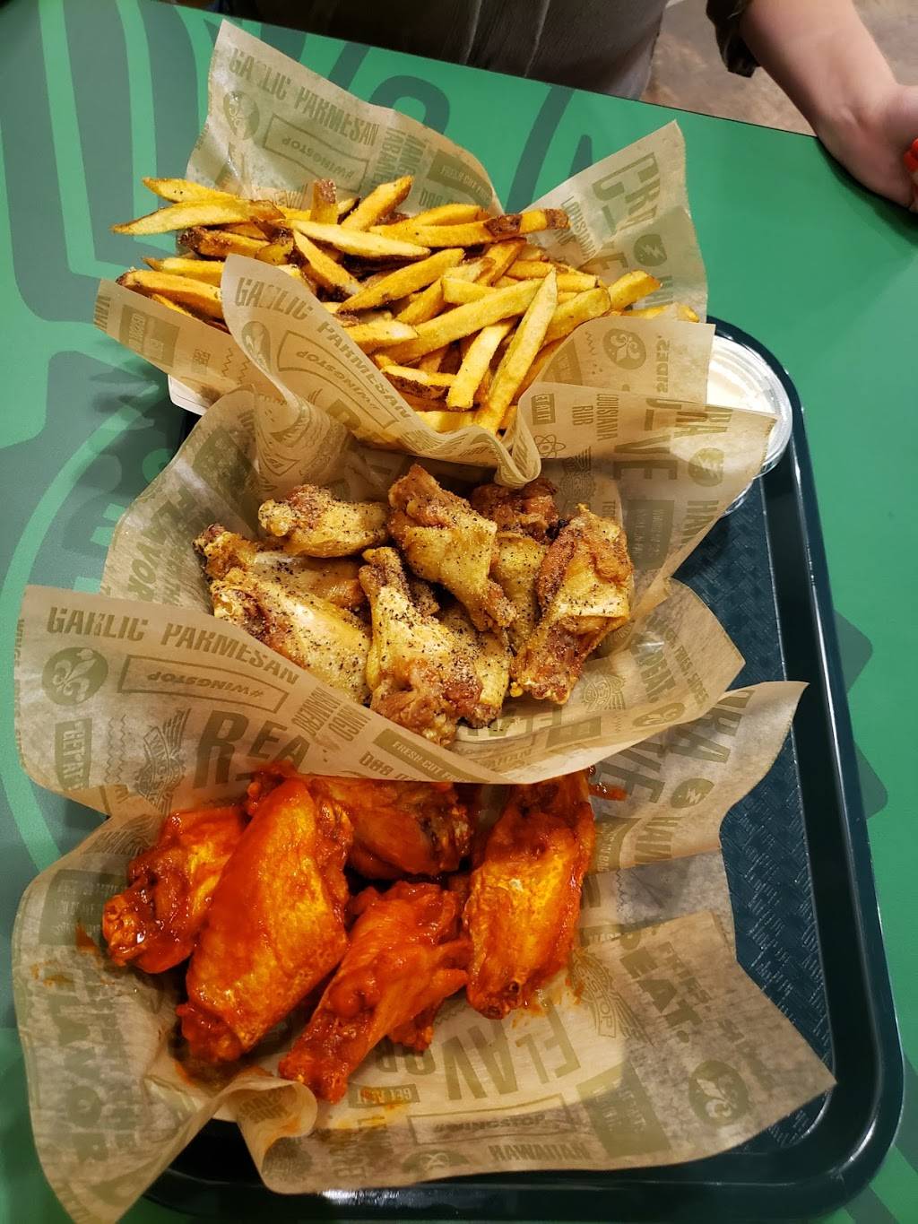 Wingstop | restaurant | 1739 SW Loop 410 Ste 501, San Antonio, TX 78227, USA | 2102939333 OR +1 210-293-9333