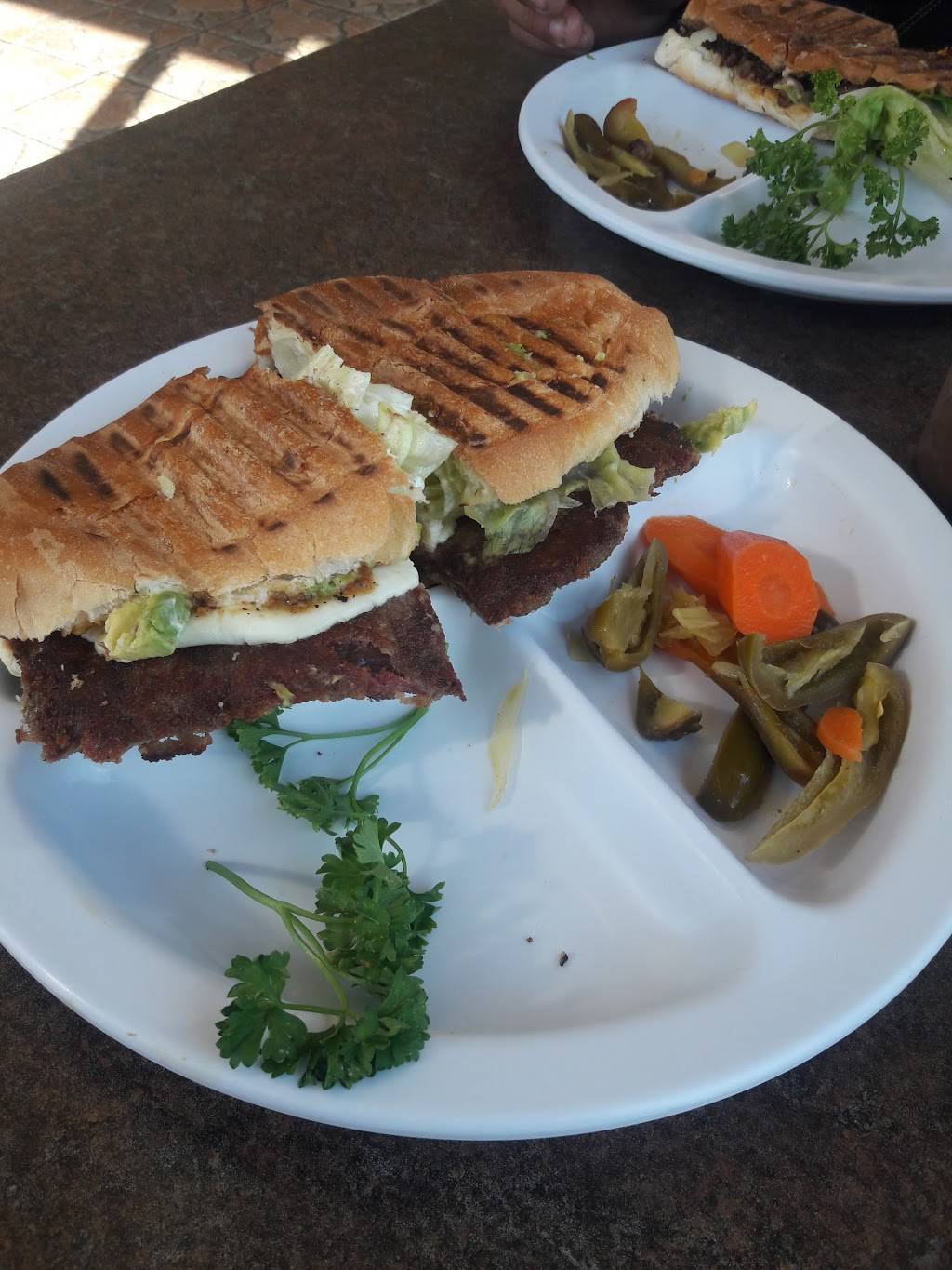 Tortas Las Glorias | restaurant | 1197 N Mt Vernon Ave, Colton, CA 92324, USA | 9093701320 OR +1 909-370-1320
