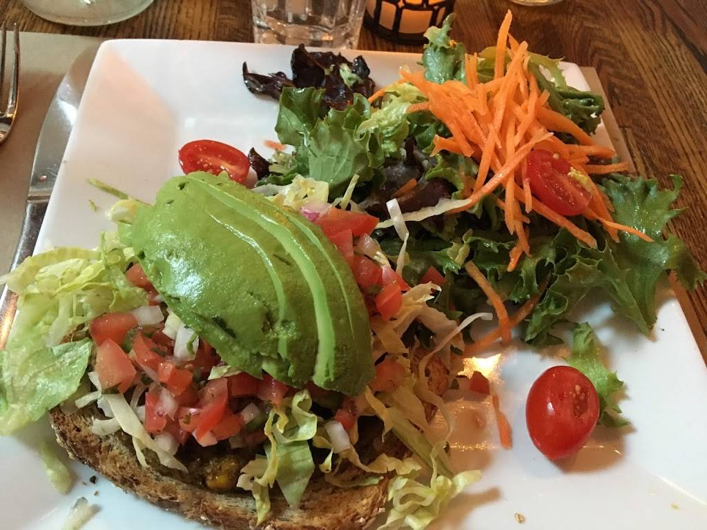 Emmas Ale House | restaurant | 68 Gedney Way, White Plains, NY 10605, USA | 9146833662 OR +1 914-683-3662