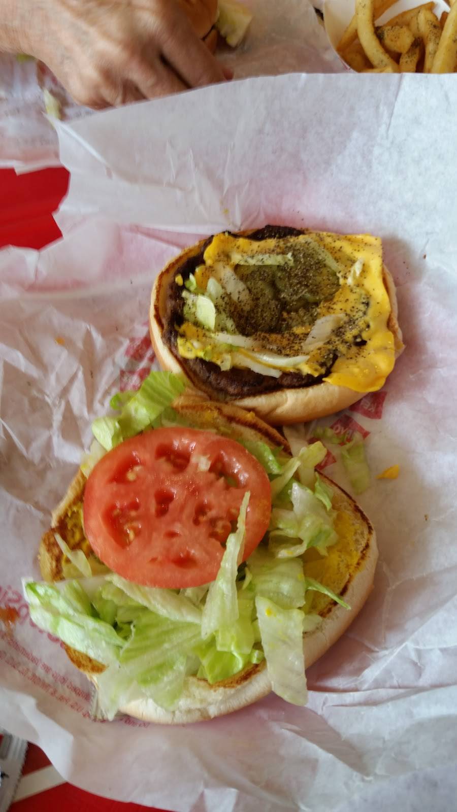 Dairy Queen | restaurant | 5425 Antoine Dr, Houston, TX 77091, USA | 7136827078 OR +1 713-682-7078