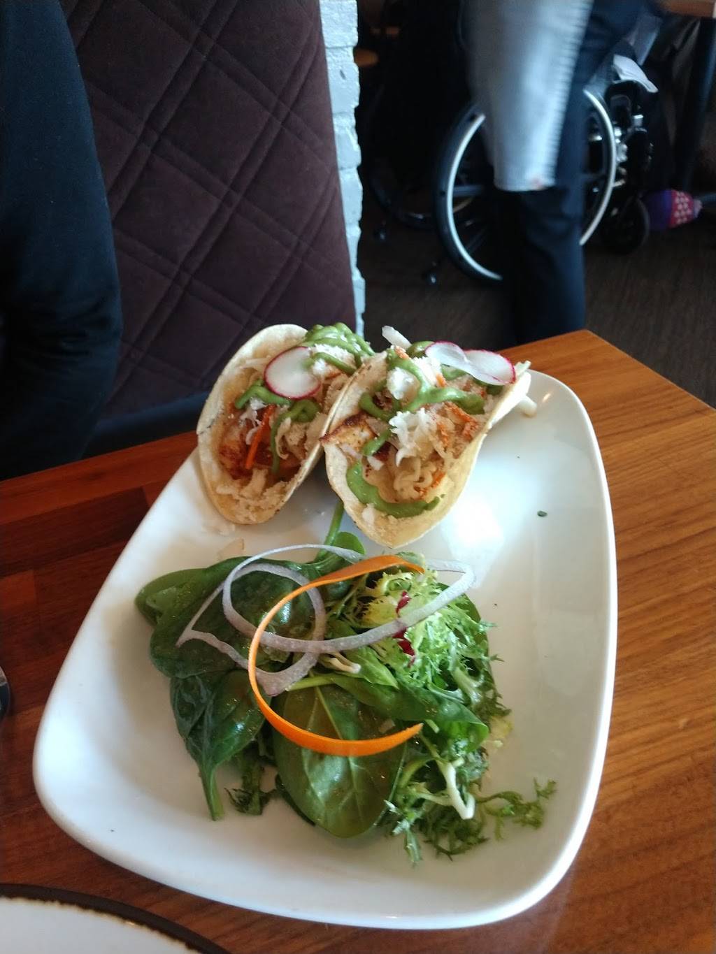 Oakleys Bistro | restaurant | 1464 W 86th St, Indianapolis, IN 46260, USA | 3178241231 OR +1 317-824-1231