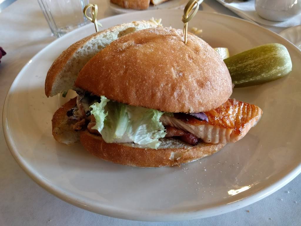 Italian Colors | restaurant | 2220 Mountain Blvd #100, Oakland, CA 94611, USA | 5104828094 OR +1 510-482-8094